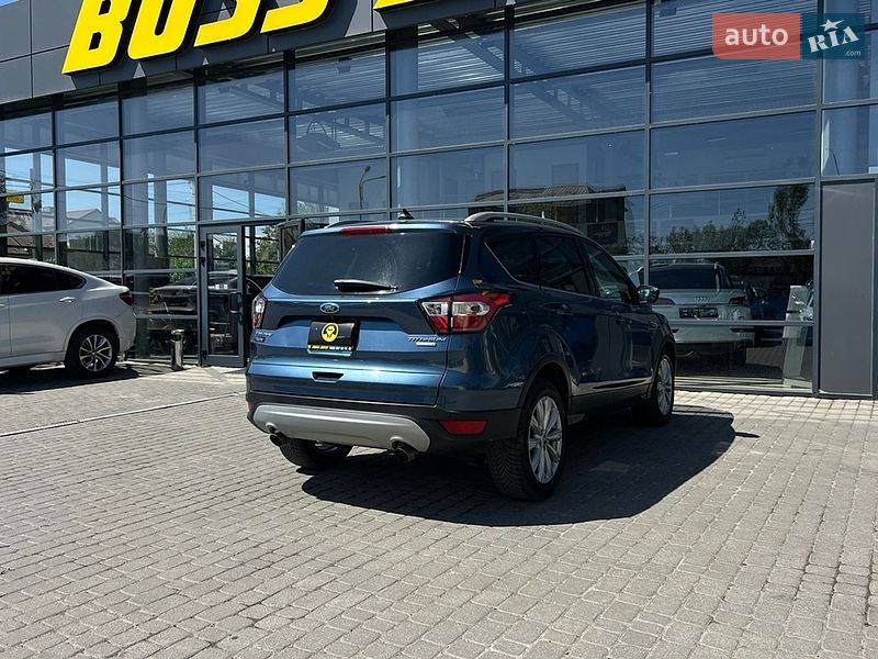 Внедорожник / Кроссовер Ford Escape 2018 в Ивано-Франковске