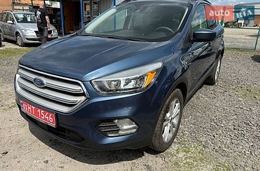Внедорожник / Кроссовер Ford Escape 2018 в Полтаве