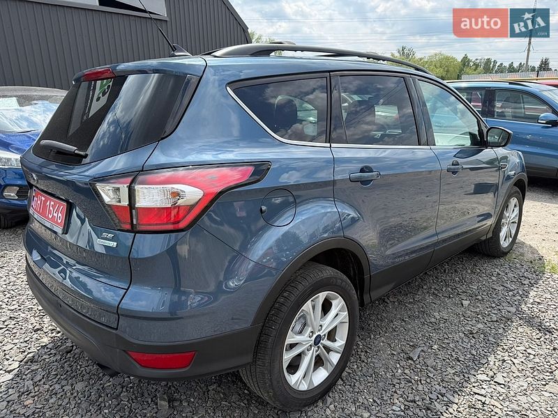Внедорожник / Кроссовер Ford Escape 2018 в Полтаве
