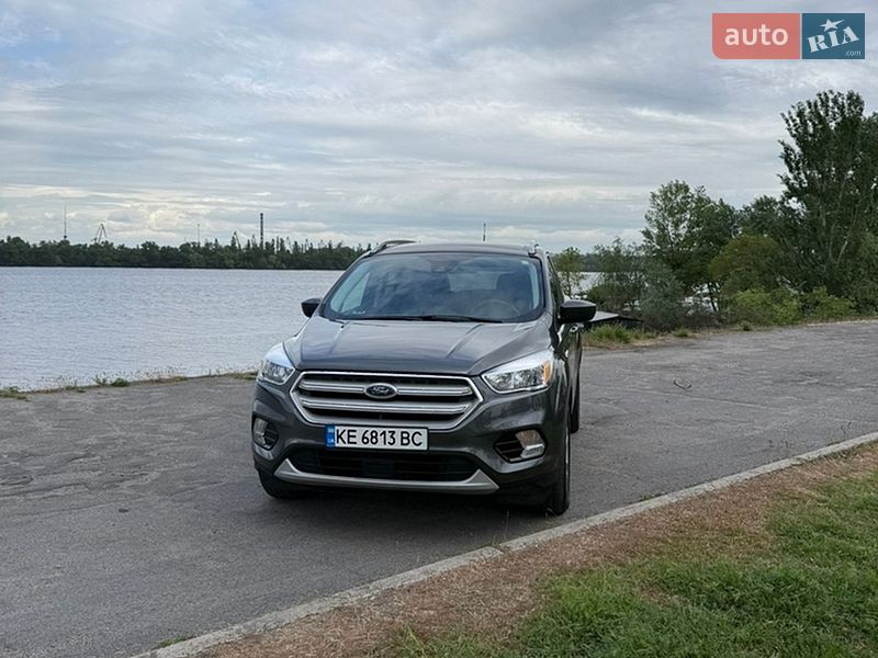 Внедорожник / Кроссовер Ford Escape 2018 в Днепре