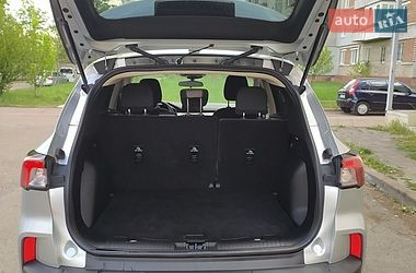 Внедорожник / Кроссовер Ford Escape 2019 в Шептицькому