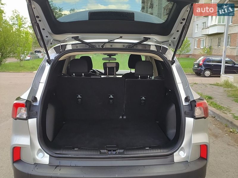 Внедорожник / Кроссовер Ford Escape 2019 в Шептицькому