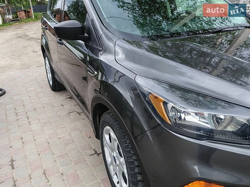 Внедорожник / Кроссовер Ford Escape 2017 в Изяславе