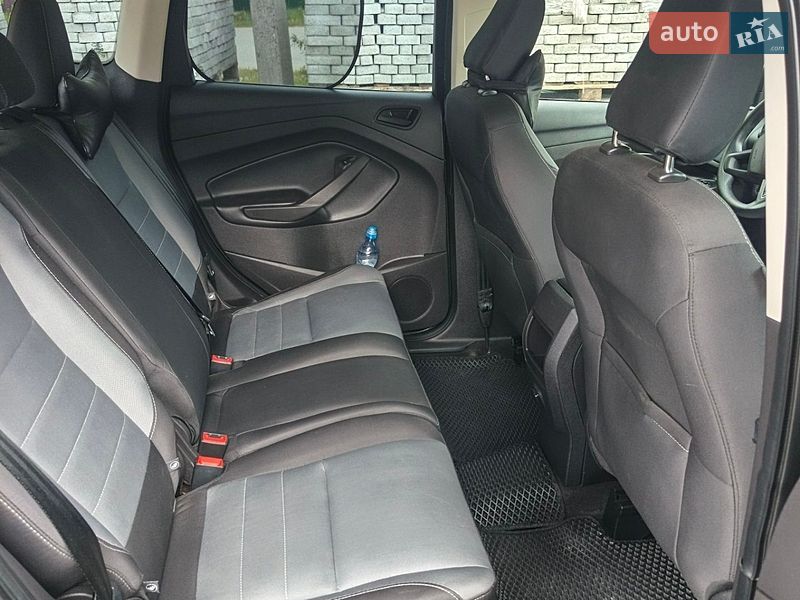 Внедорожник / Кроссовер Ford Escape 2017 в Изяславе