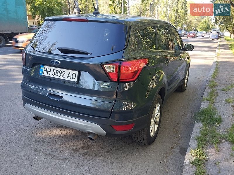 Внедорожник / Кроссовер Ford Escape 2019 в Одессе