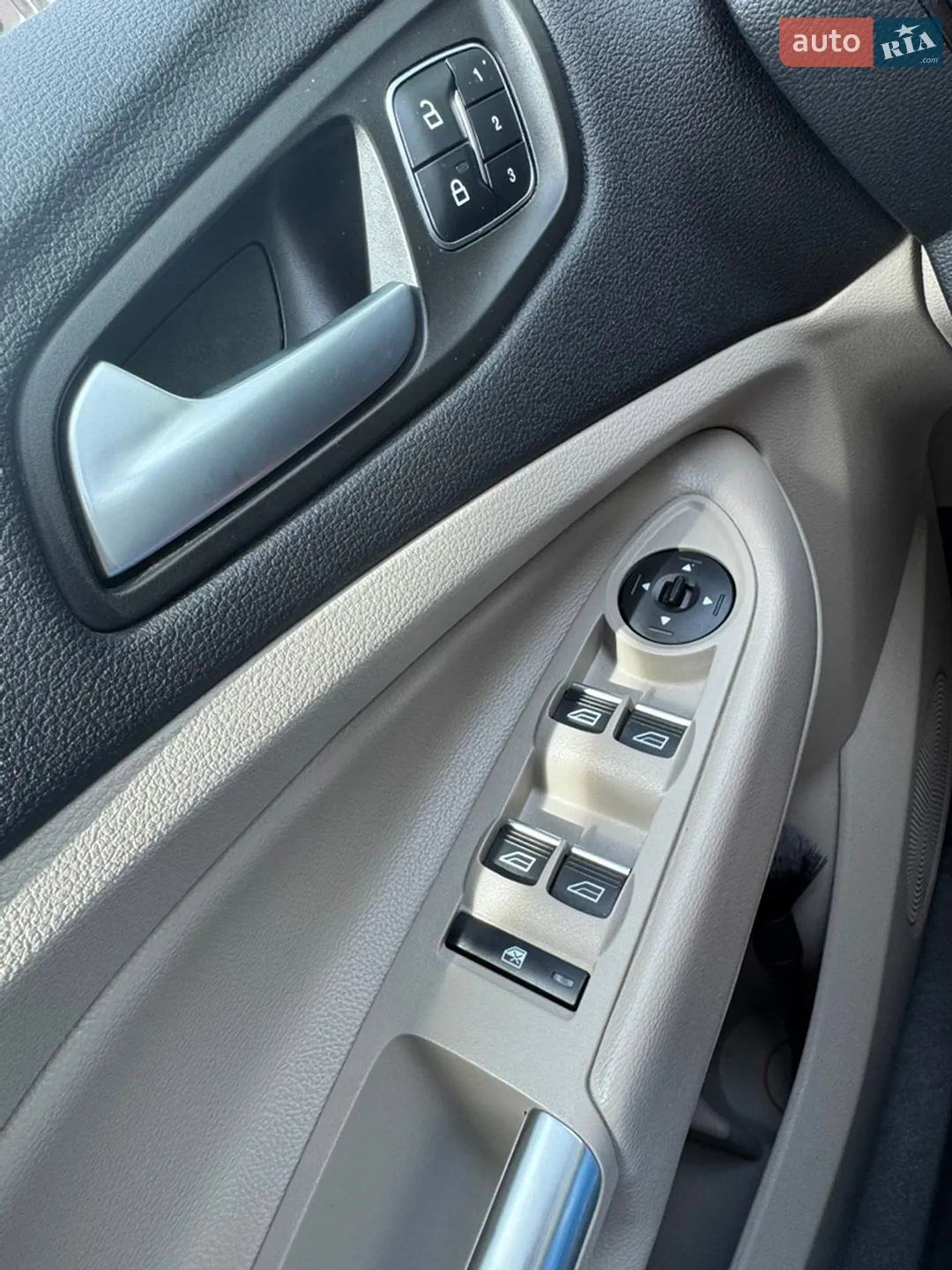2019 Ford Escape - мініатюра 6