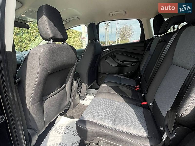 Внедорожник / Кроссовер Ford Escape 2018 в Львове