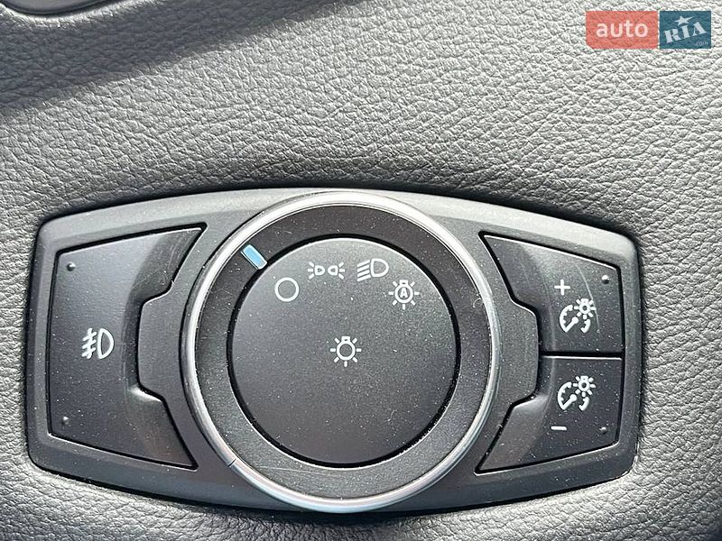 Внедорожник / Кроссовер Ford Escape 2015 в Львове