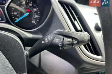 Внедорожник / Кроссовер Ford Escape 2017 в Львове