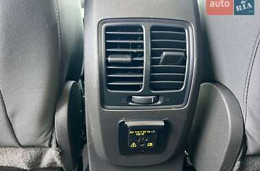 Внедорожник / Кроссовер Ford Escape 2017 в Львове
