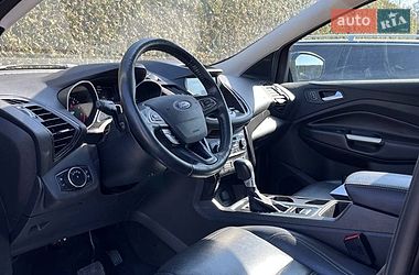 Позашляховик / Кросовер Ford Escape 2017 в Львові