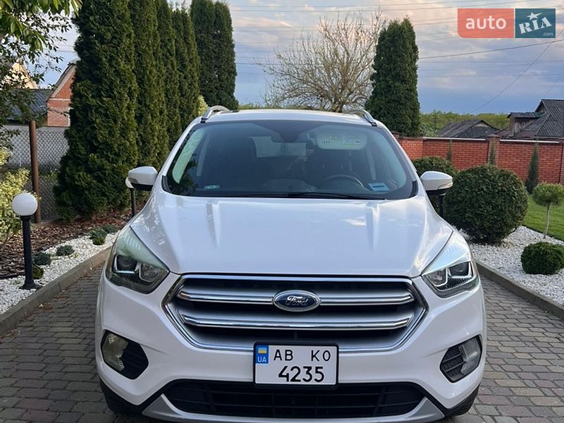 Внедорожник / Кроссовер Ford Escape 2017 в Виннице
