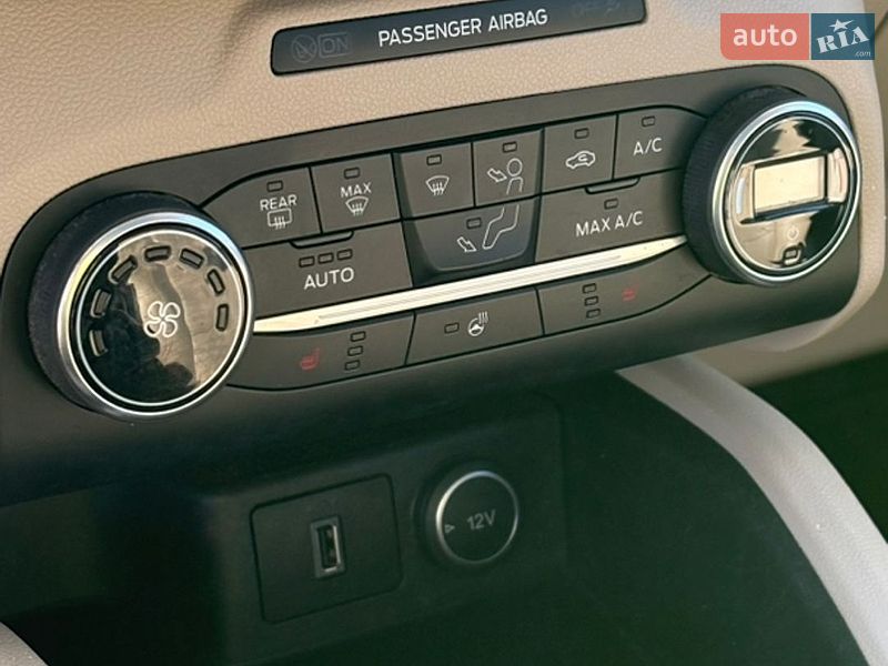 Позашляховик / Кросовер Ford Escape 2020 в Львові