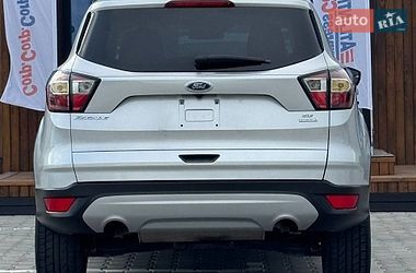 Позашляховик / Кросовер Ford Escape 2016 в Києві