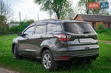 Внедорожник / Кроссовер Ford Escape 2018 в Хмельницком