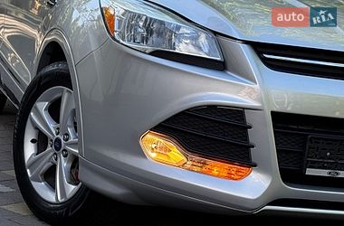 Позашляховик / Кросовер Ford Escape 2015 в Дрогобичі