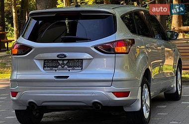 Позашляховик / Кросовер Ford Escape 2015 в Дрогобичі