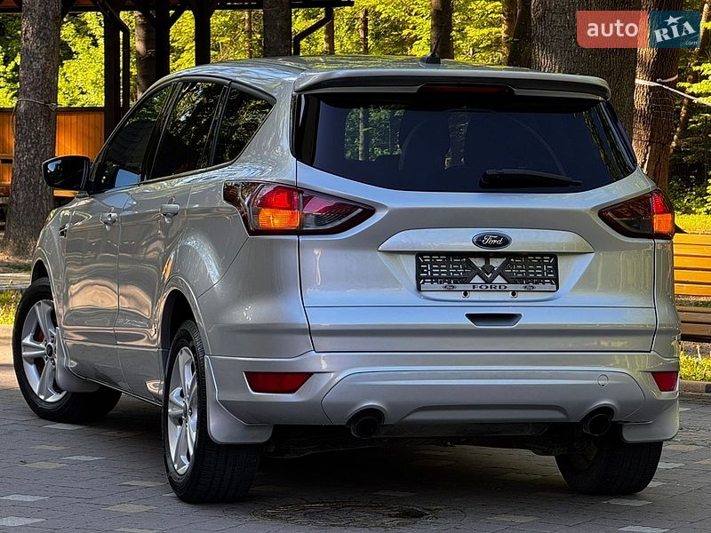 Позашляховик / Кросовер Ford Escape 2015 в Дрогобичі