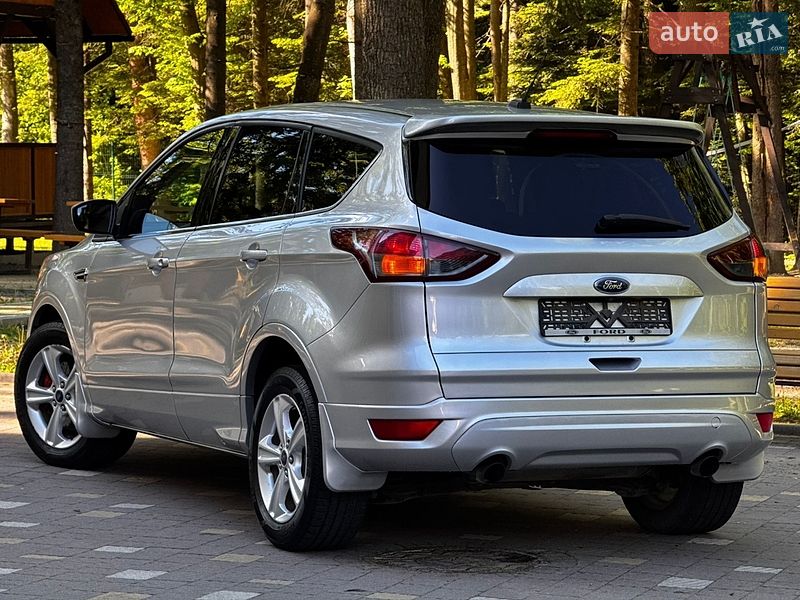 Позашляховик / Кросовер Ford Escape 2015 в Дрогобичі