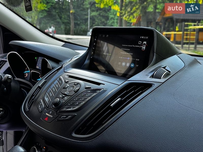 Позашляховик / Кросовер Ford Escape 2015 в Дрогобичі