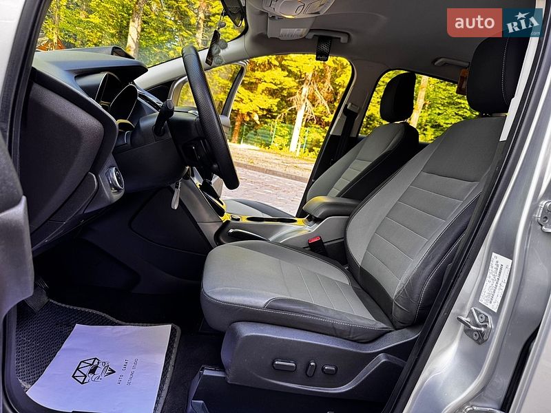 Позашляховик / Кросовер Ford Escape 2015 в Дрогобичі