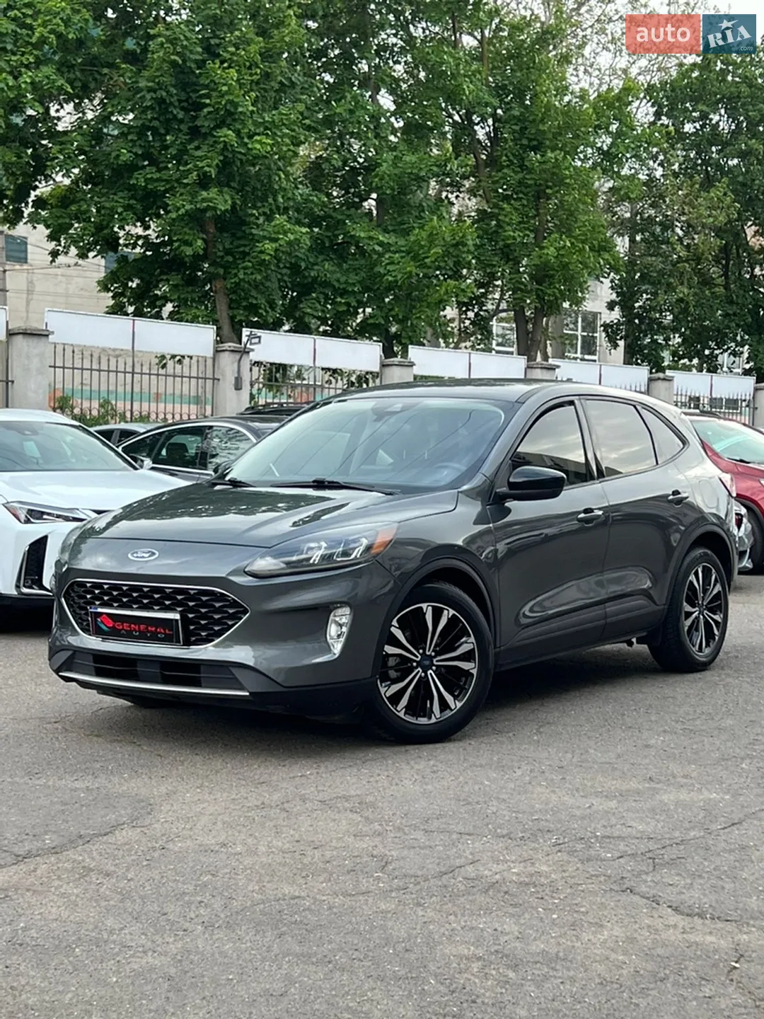 2022 Ford Escape - фото 1