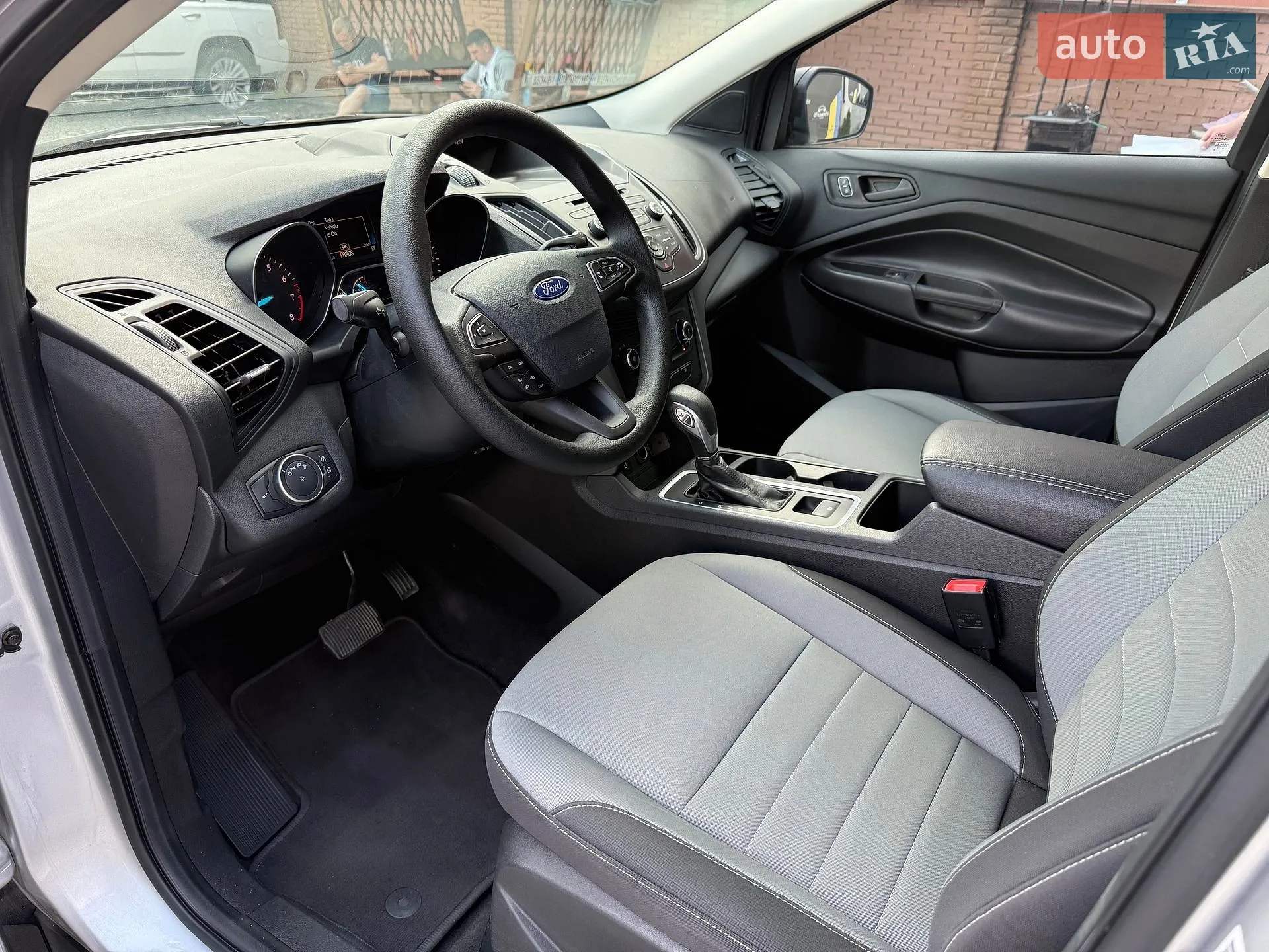 2017 Ford Escape - мініатюра 2
