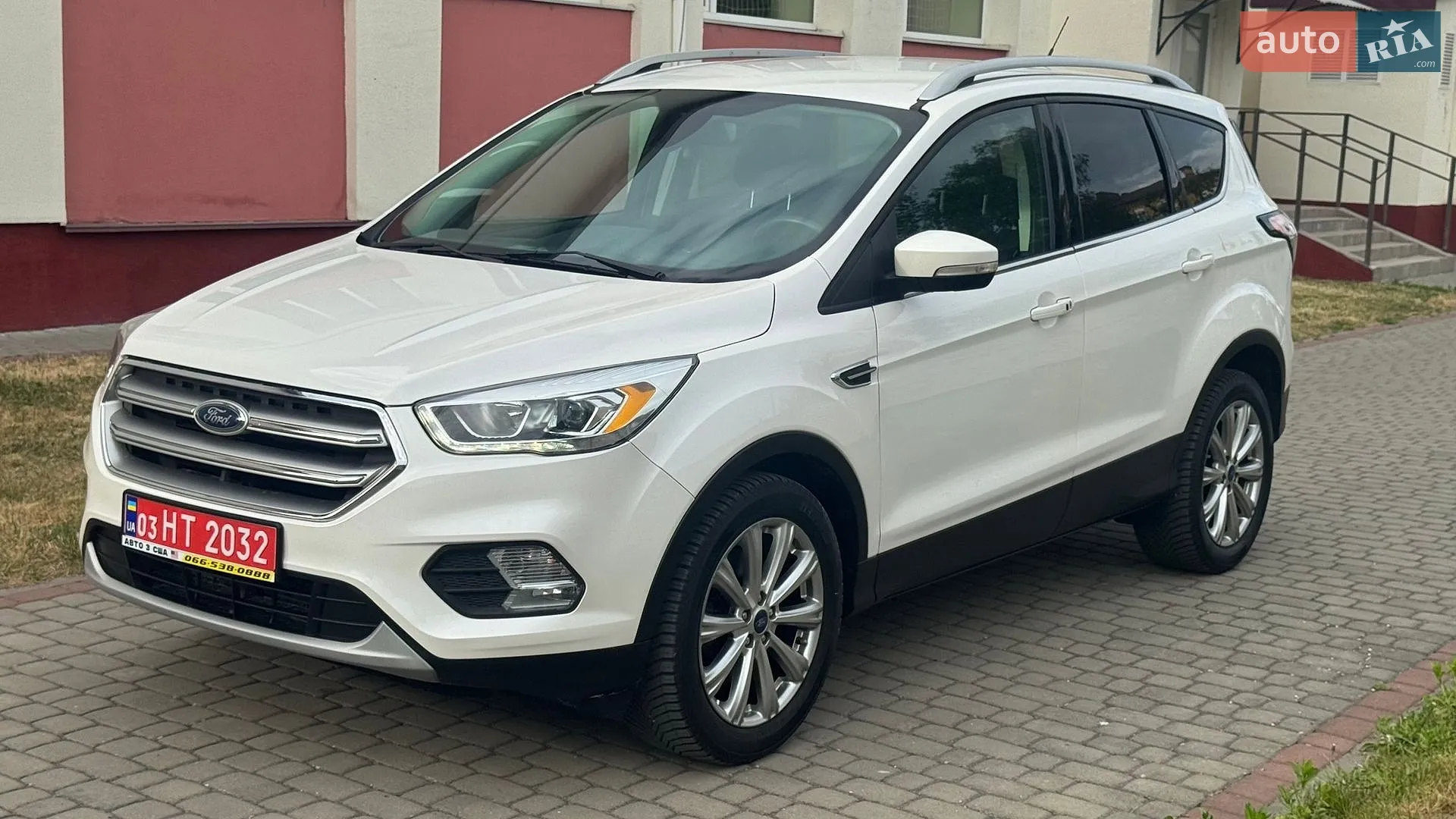 2017 Ford Escape - фото 1