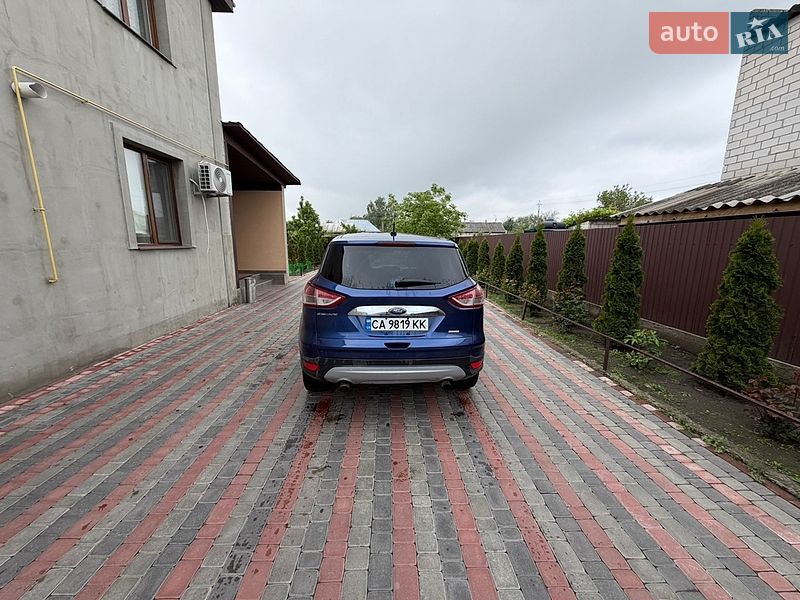 Внедорожник / Кроссовер Ford Escape 2013 в Черкассах