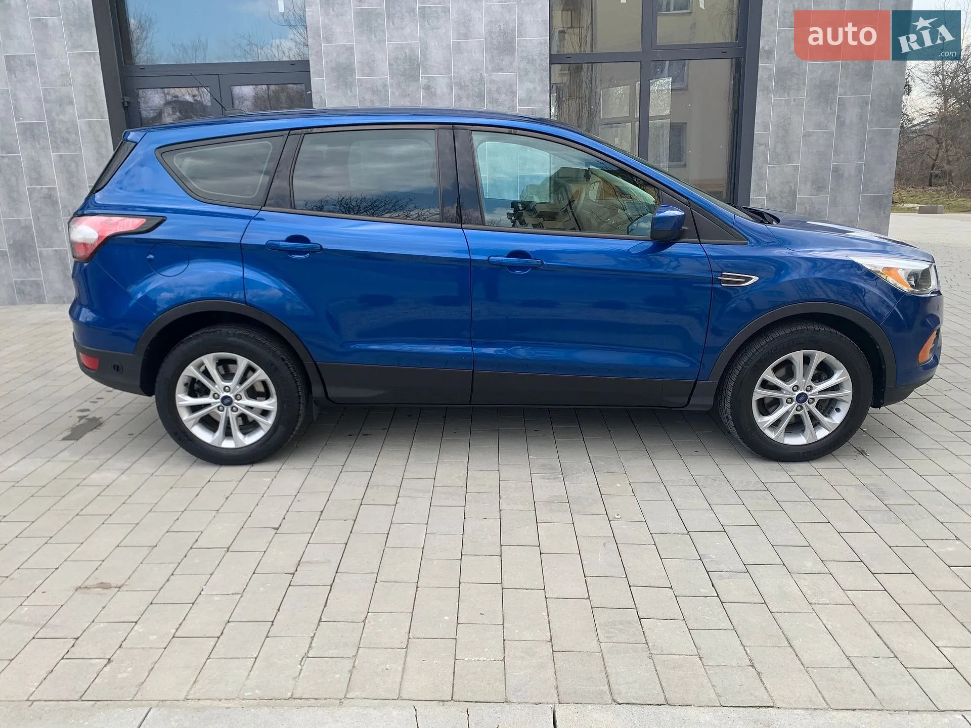 2017 Ford Escape - мініатюра 3