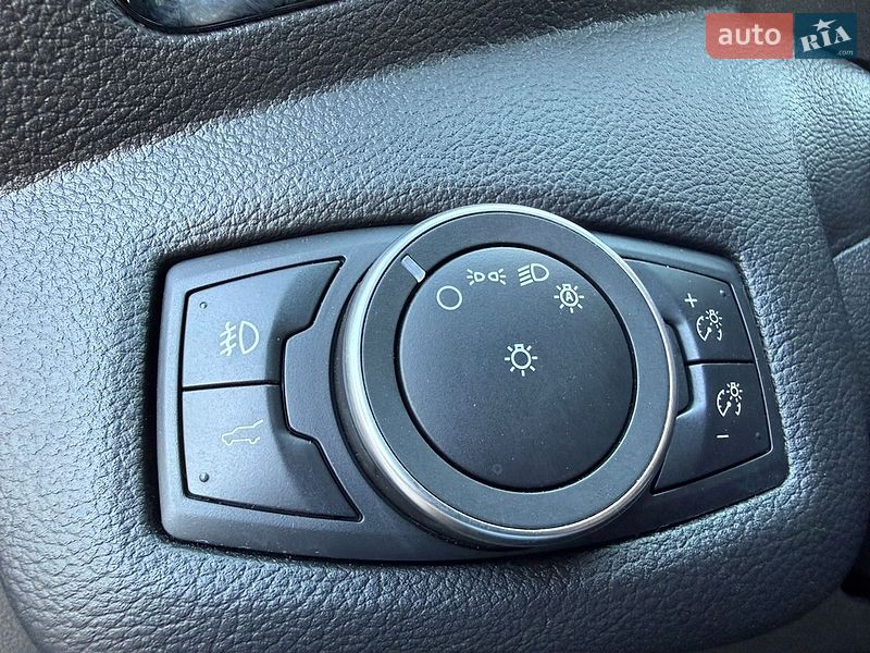 Внедорожник / Кроссовер Ford Escape 2019 в Сумах