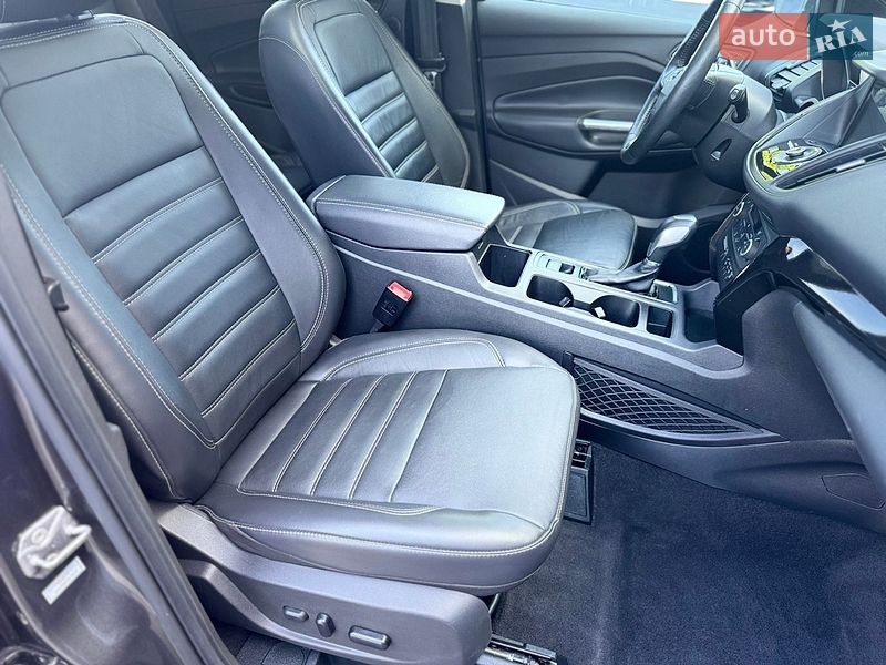 Внедорожник / Кроссовер Ford Escape 2019 в Сумах