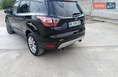 Позашляховик / Кросовер Ford Escape 2016 в Львові
