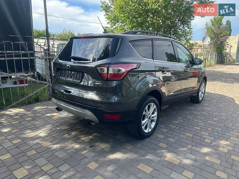 Внедорожник / Кроссовер Ford Escape 2018 в Одессе
