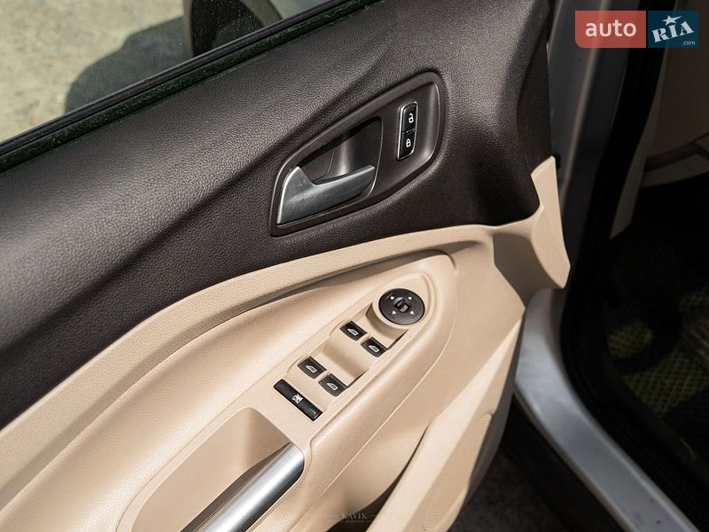 Позашляховик / Кросовер Ford Escape 2012 в Львові фото 11 Позашляховик / Кросовер Ford Escape 2012 в Львові