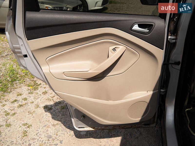 Позашляховик / Кросовер Ford Escape 2012 в Львові фото 20 Позашляховик / Кросовер Ford Escape 2012 в Львові