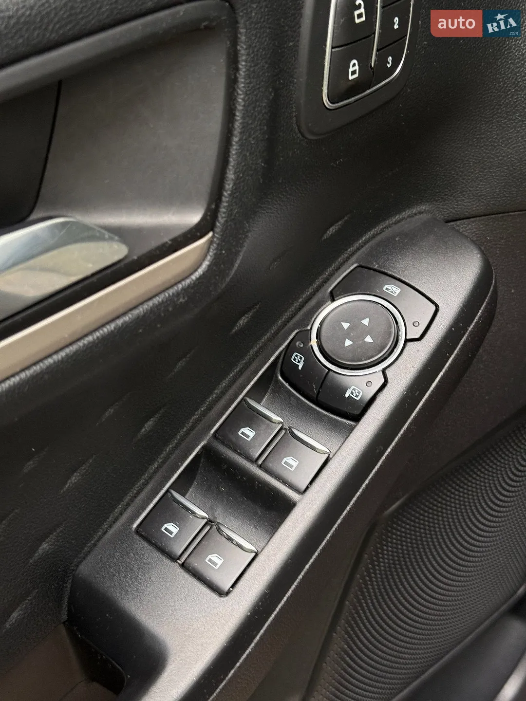 2020 Ford Escape - мініатюра 31