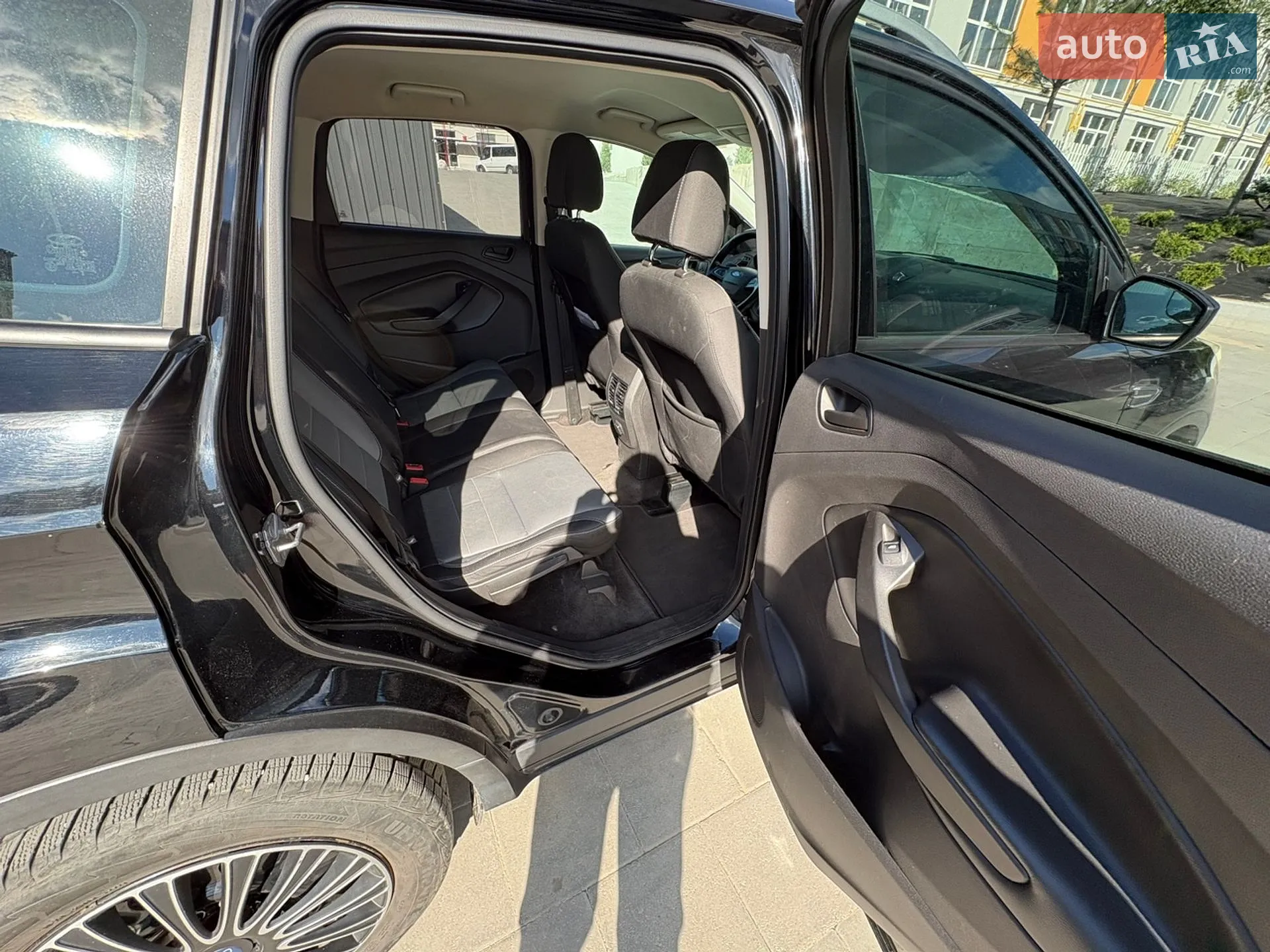 Ford Escape 2017 VIN 1FMCU0F72HUE84341 фото оголошення 13 з 21