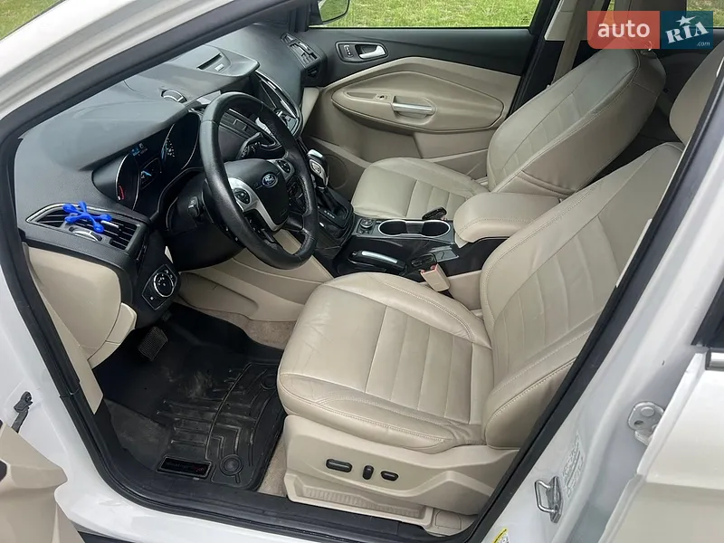 Ford Escape 2014 VIN 1FMCU0J99EUE56752 фото оголошення 3 з 55