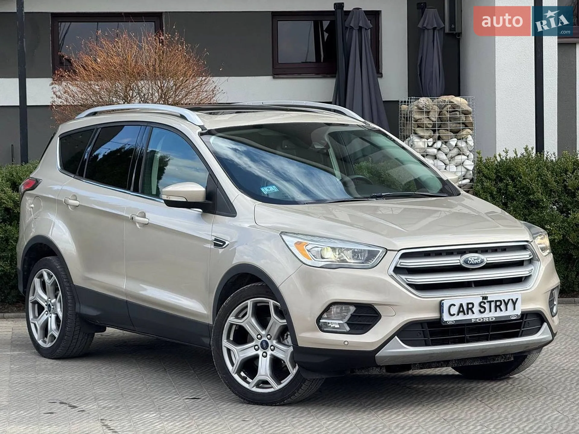 2017 Ford Escape - мініатюра 2