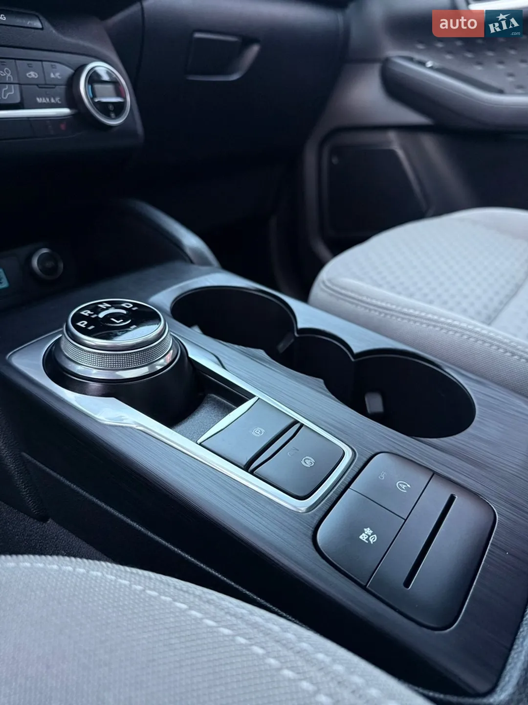 2020 Ford Escape - мініатюра 13