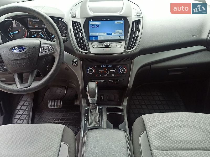 Внедорожник / Кроссовер Ford Escape 2019 в Ивано-Франковске