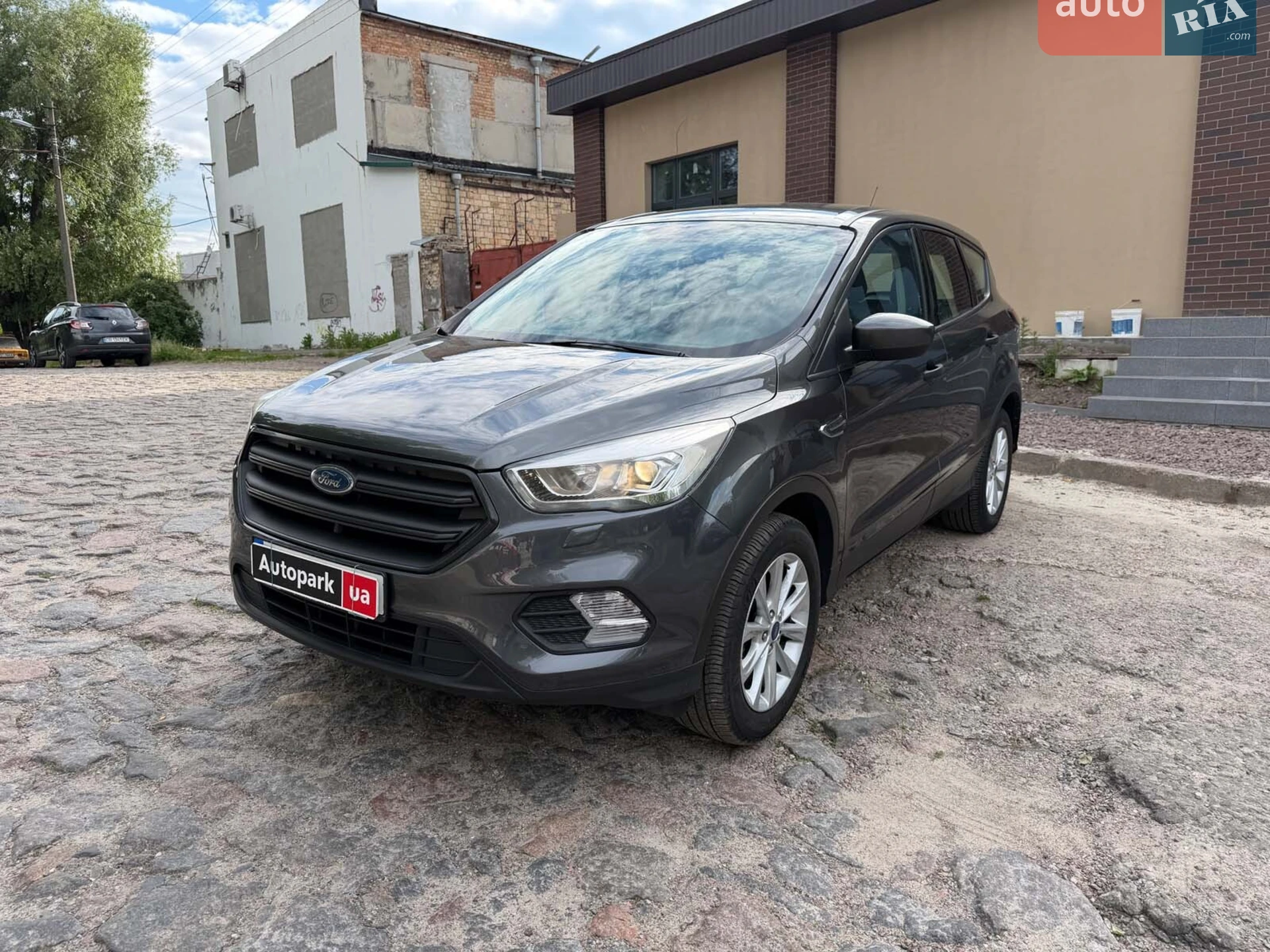 2019 Ford Escape - фото 1