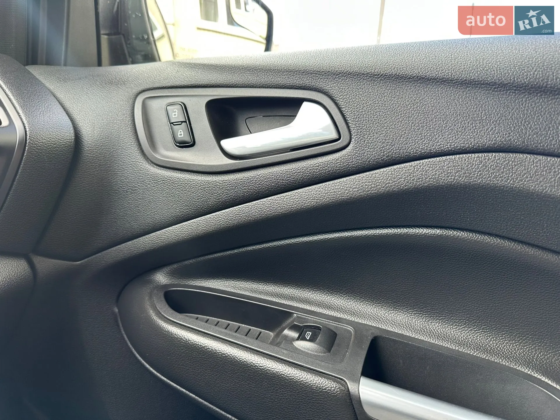 2012 Ford Escape - мініатюра 9