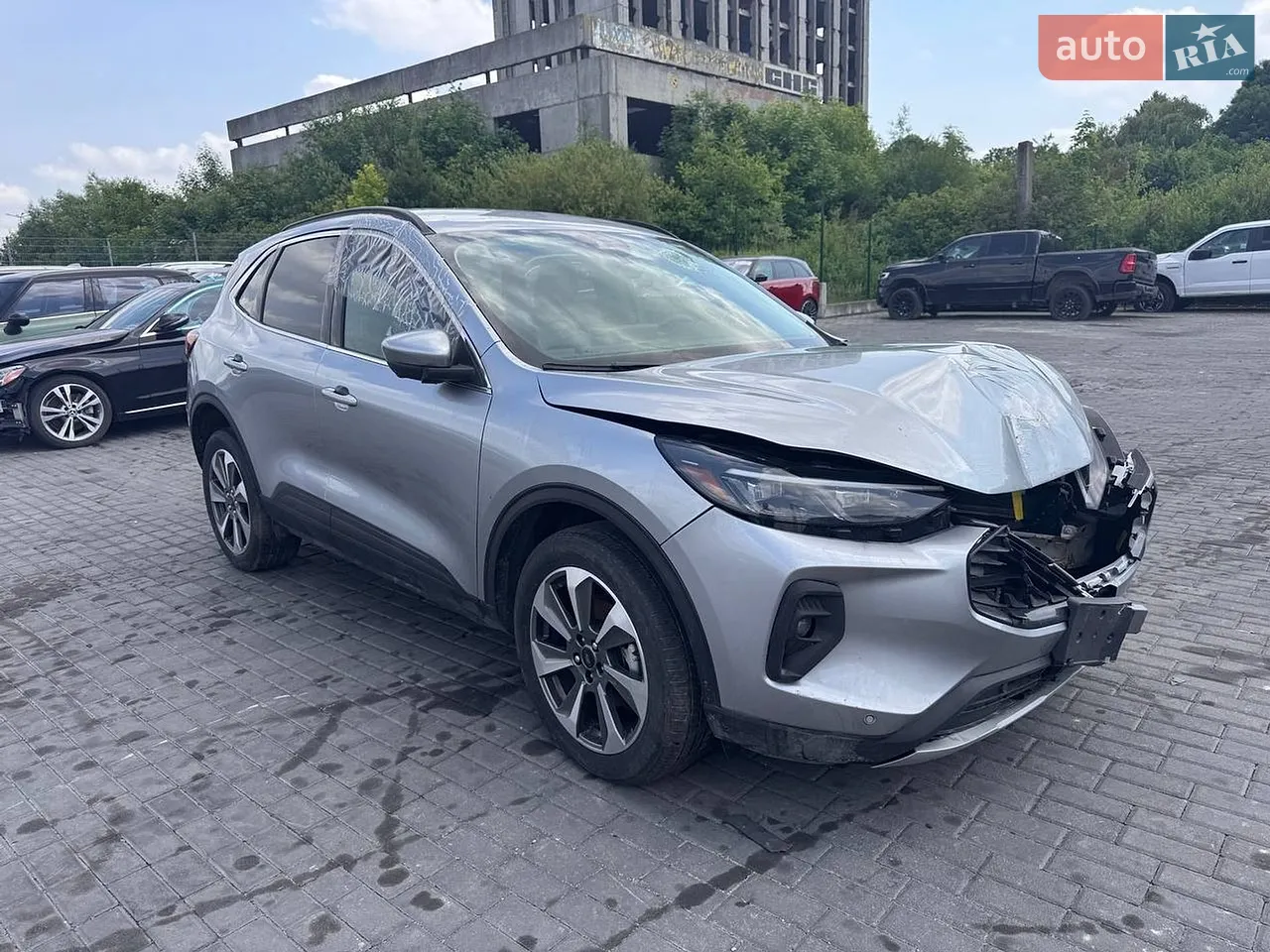 2025 Tesla Model Y - мініатюра 26