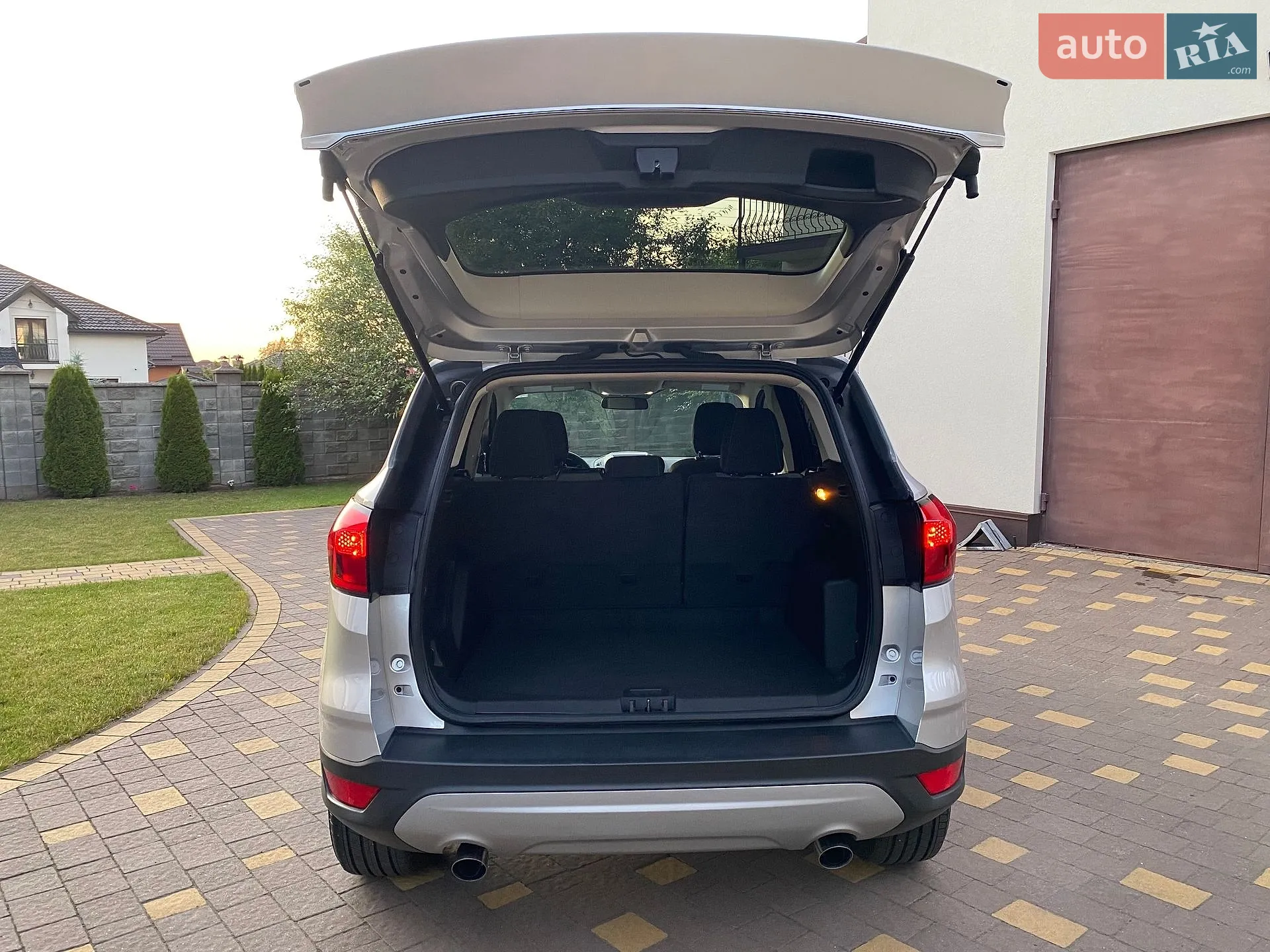 2019 Ford Escape - мініатюра 28