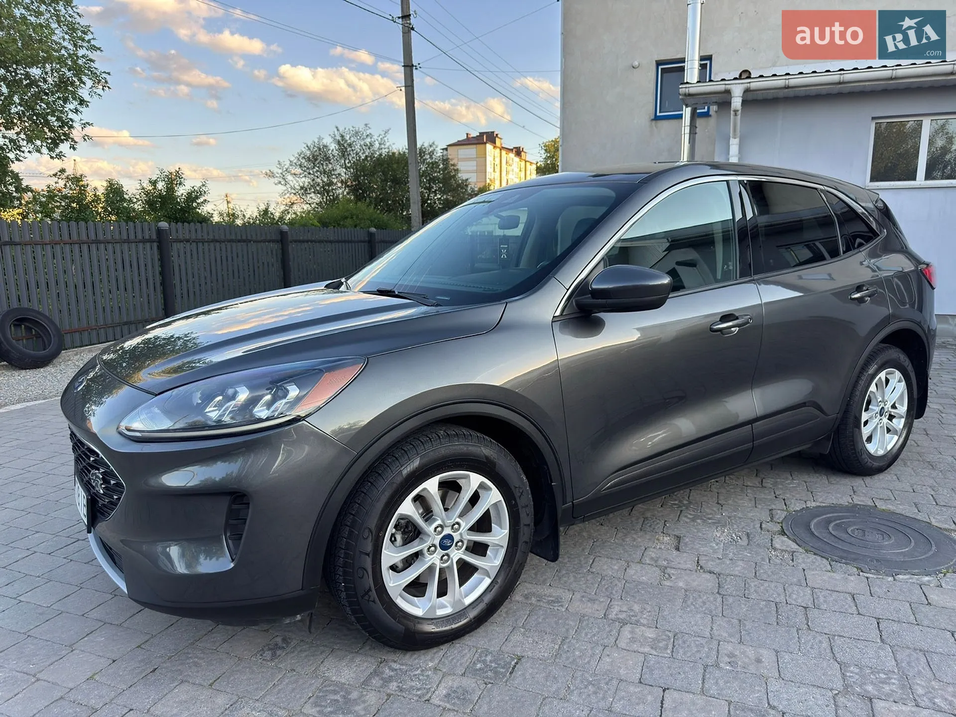 2020 Ford Escape - мініатюра 2