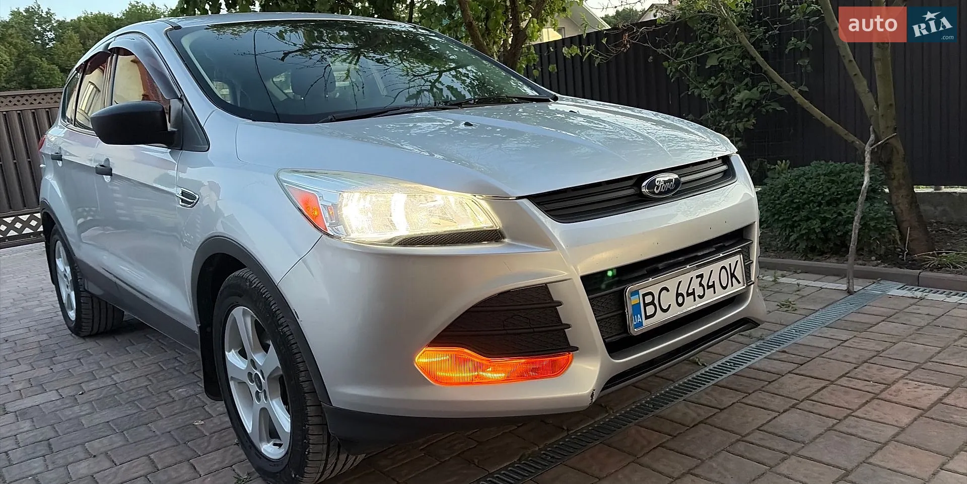 2015 Ford Escape - фото 1