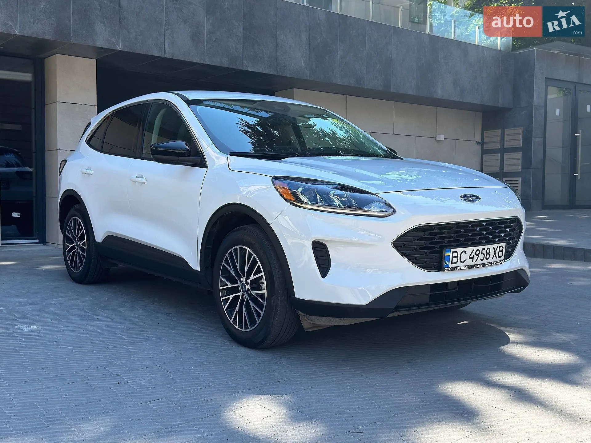 2022 Ford Escape - фото 1