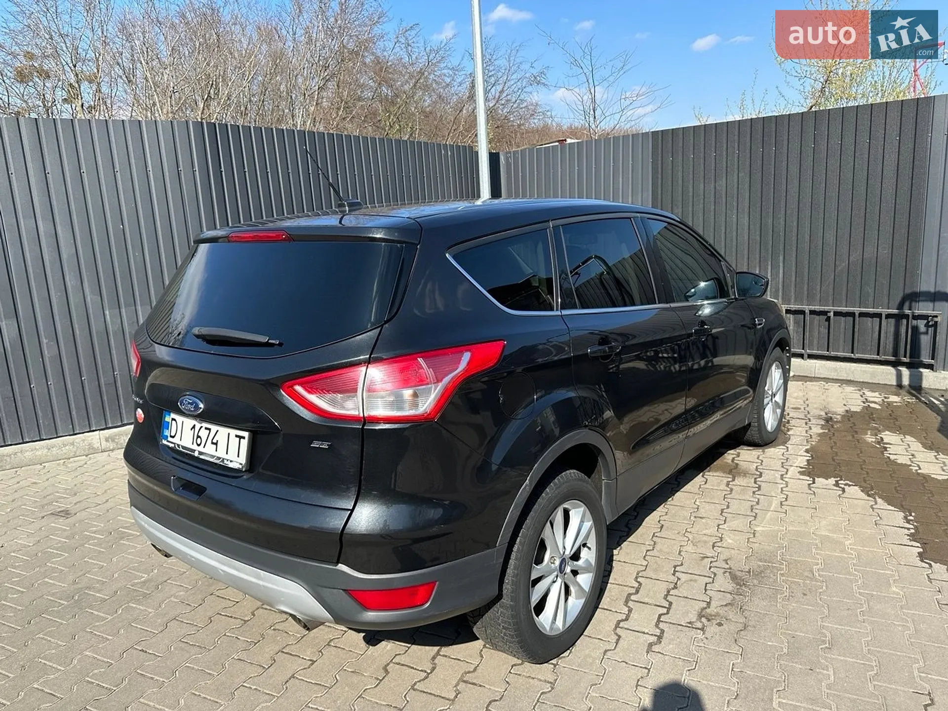 2015 Ford Escape - фото 1
